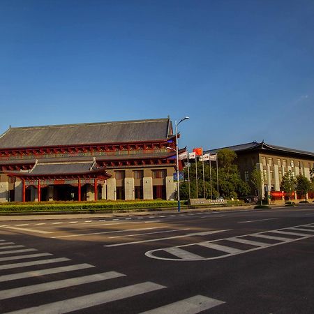 Cloud Luo Ping Hotel Luoping Exterior foto