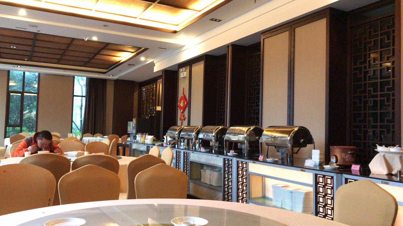 Cloud Luo Ping Hotel Luoping Exterior foto